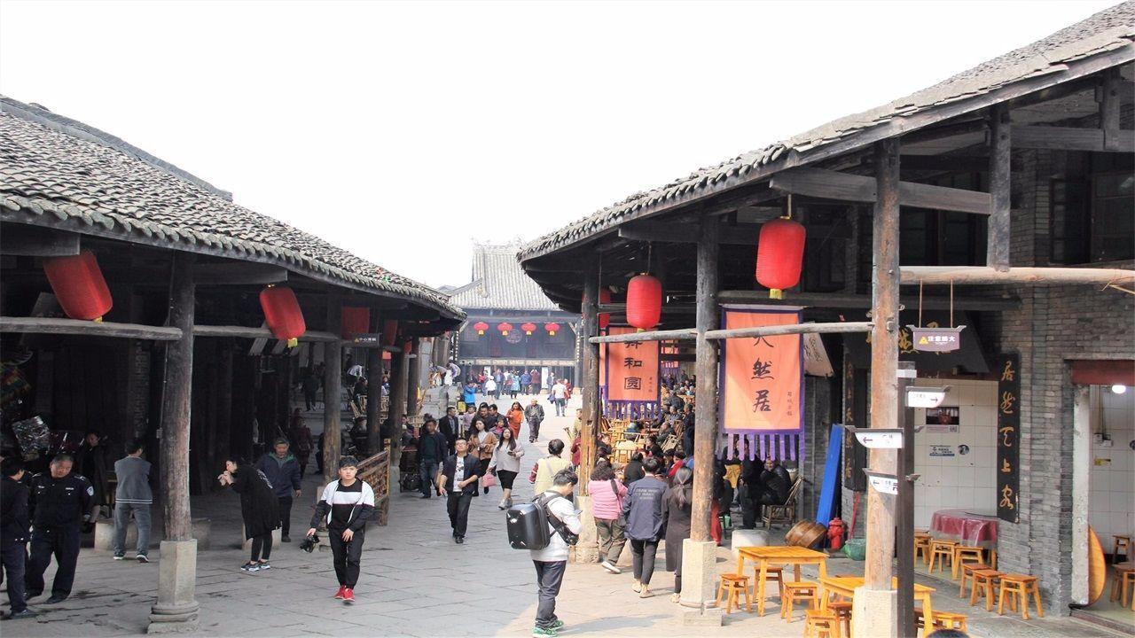 贝尔戈米:尤文是一支身体素质很出色的球队,这在意甲会得到回报